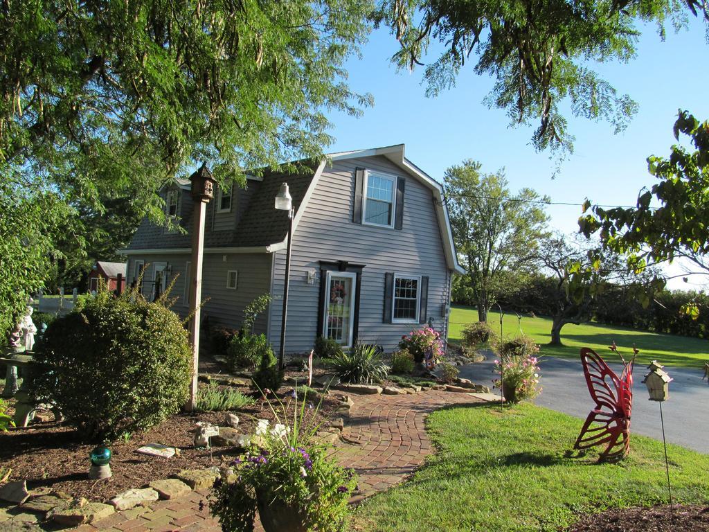 The Carriage House On Slope Hill Villa Mount Pleasant Exterior photo